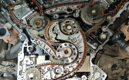 Inlocuirea distributiei Audi Q7 3.0 D Distributia are o importanta majora pentru autovehicul. Defectarea distributiei ge...